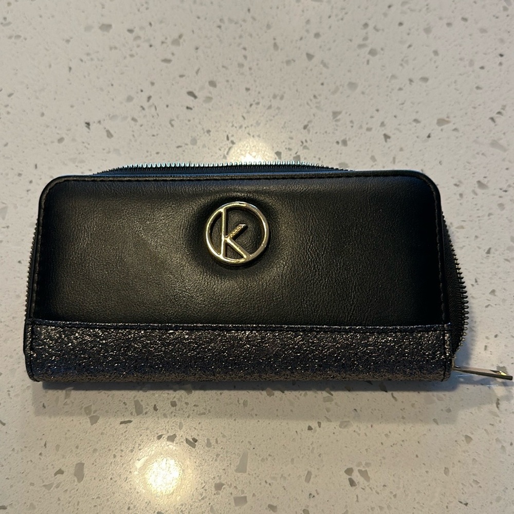 Black handheld wallet